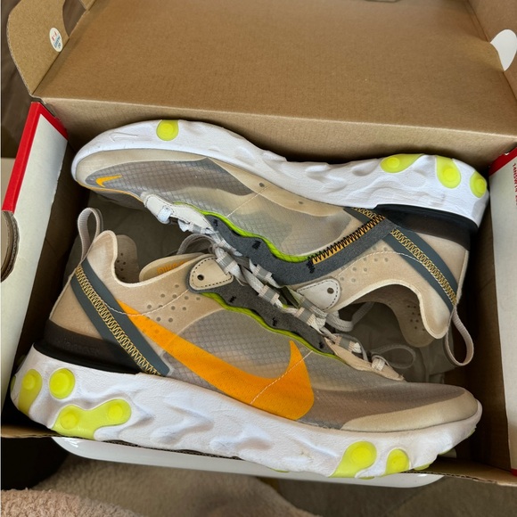 Nike React Element 87’ (like new) - Picture 1 of 6
